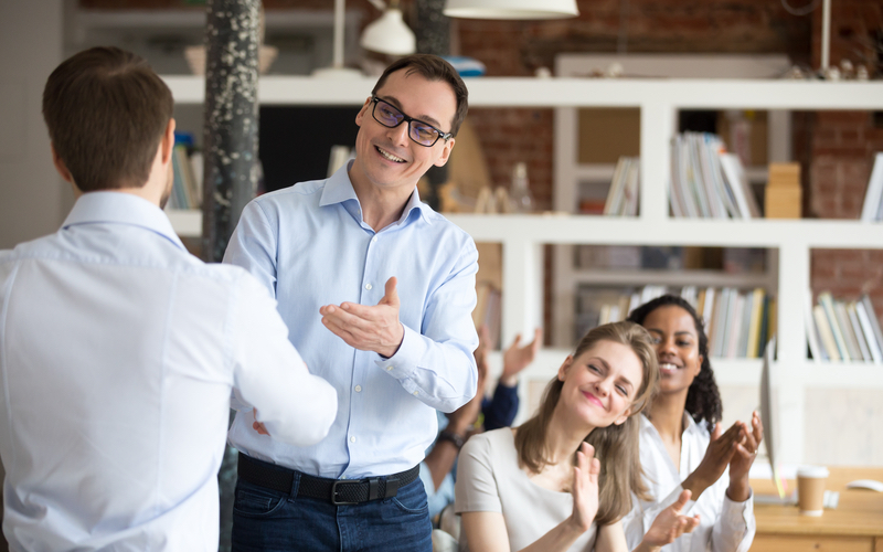 On-board New Employees | Eurekos LMS | Employee Training | Use Cases On-board New Employees | Eurekos LMS | Employee Training | Use Cases